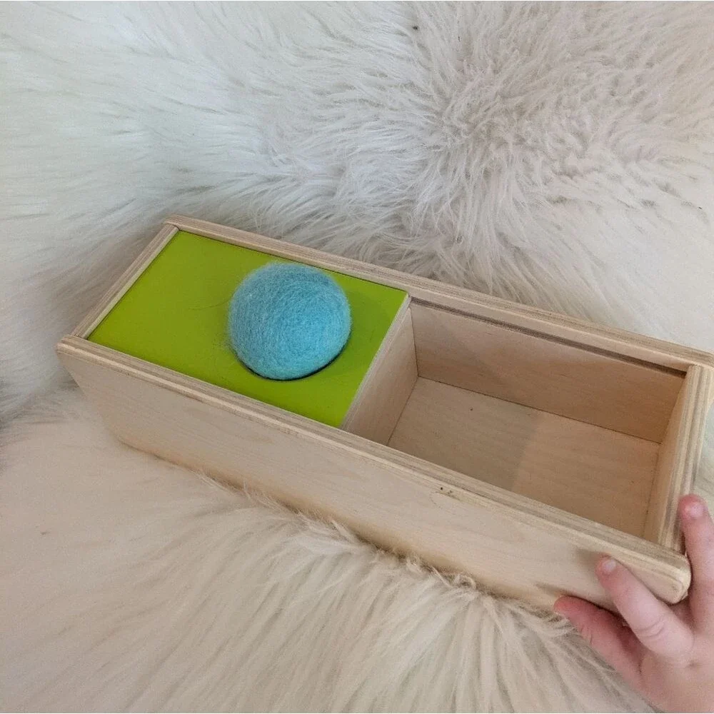 Lovevery sliding top box original ball thinker kit